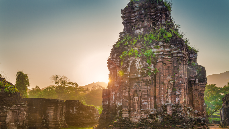 Tour Bình Minh trên tháp Mỹ Sơn (1)